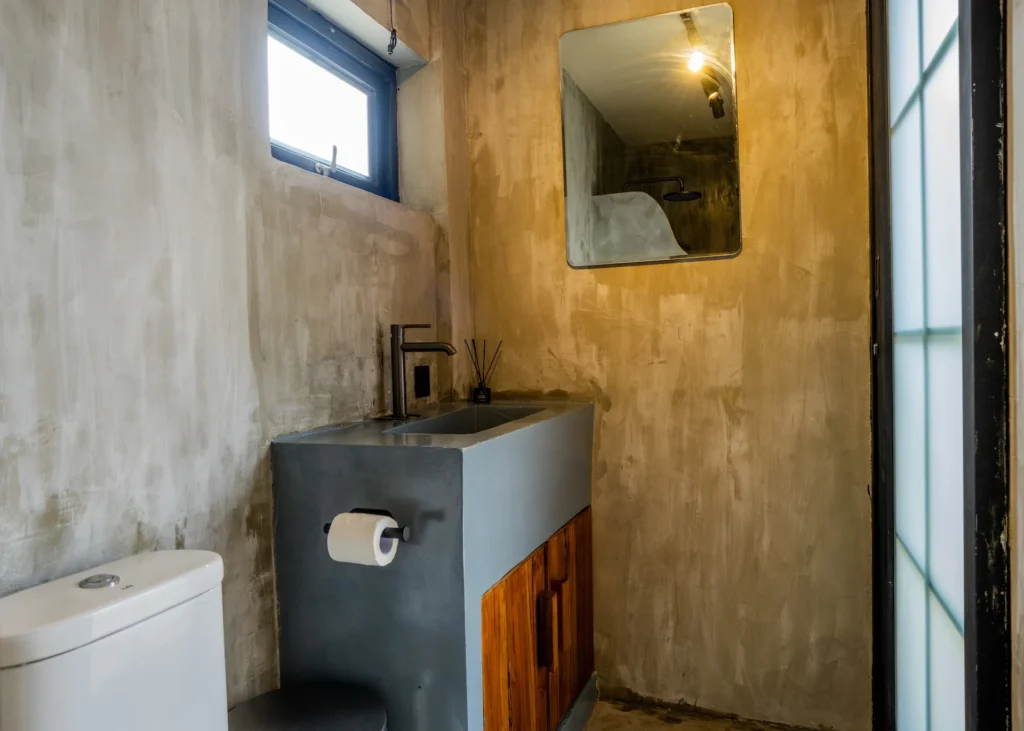 Foundry private mezzanine room at Iron Wave Uluwatu surf hostel, Uluwatu — photo 5