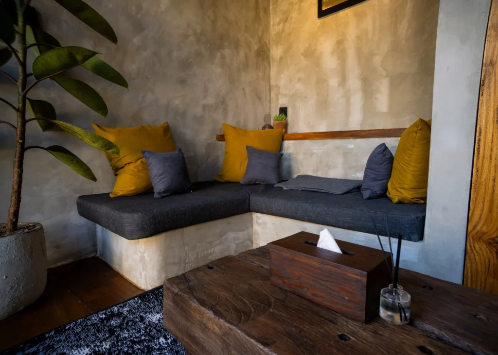 Forge private mezzanine room at Iron Wave Uluwatu surf hostel, Uluwatu — photo 9