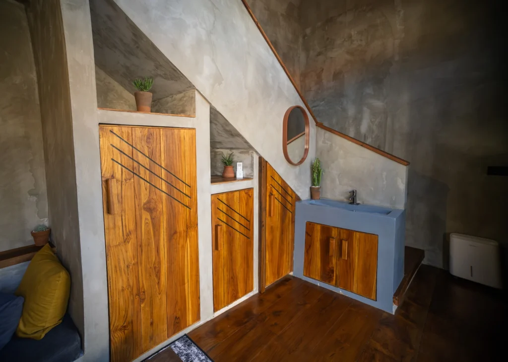 Forge private mezzanine room at Iron Wave Uluwatu surf hostel, Uluwatu — photo 10