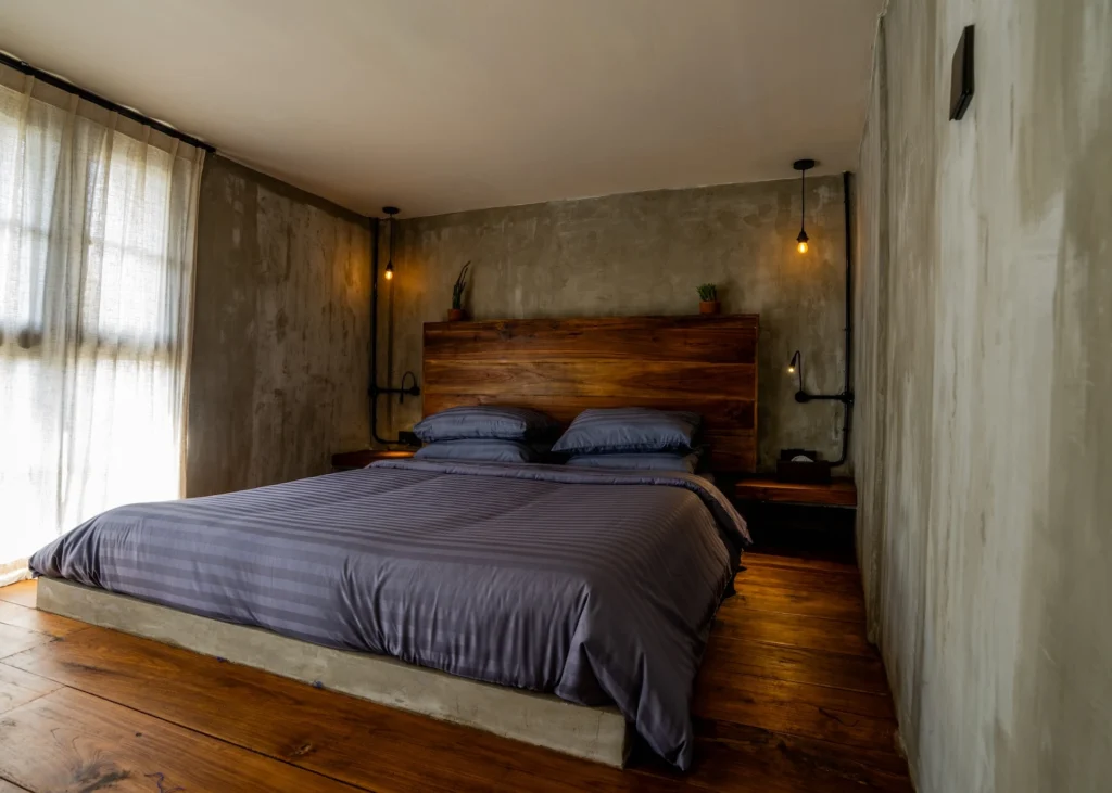Forge private mezzanine room at Iron Wave Uluwatu surf hostel, Uluwatu — photo 5